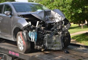 verkeersongeval met een vast object