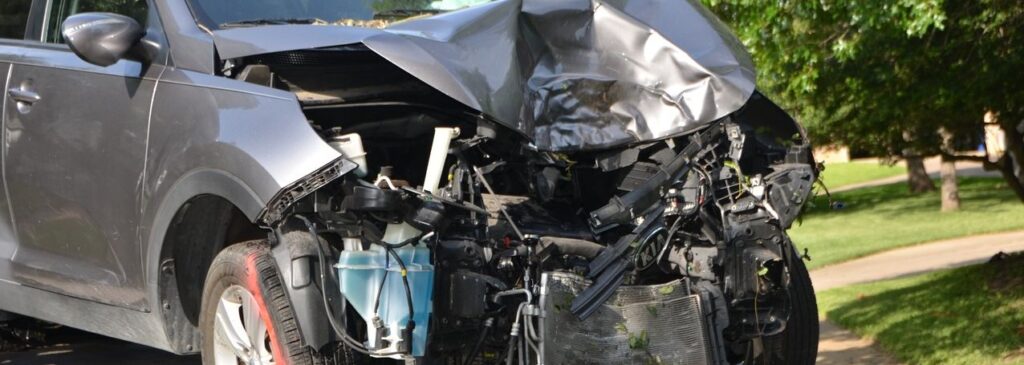 verkeersongeval door vervuild wegdek tractor