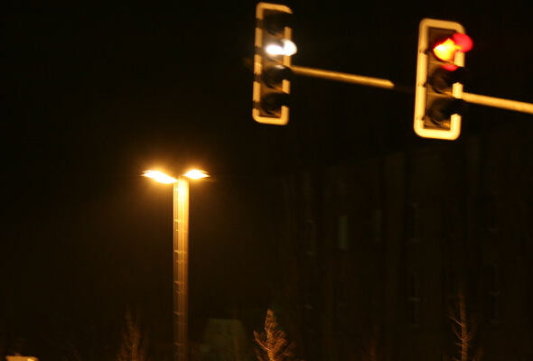 Aanrijding met fietser die door rood een kruispunt op fiets, Rechtbank Oost-Brabant 11 maart 2026, ECLI:NL:RBOBR:2026:1821, door rood gereden fietser, fietser reed door rood, aanrijding rood stoplicht